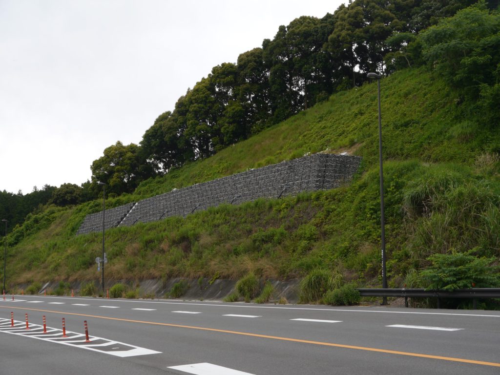 （国）473号BP法面保護
